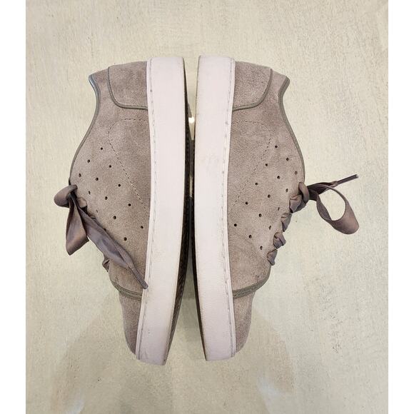 Vionic Gray Women's Sneakers - Picture 5 of 9